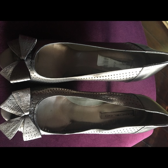 Shoes - Picture 2 of 3